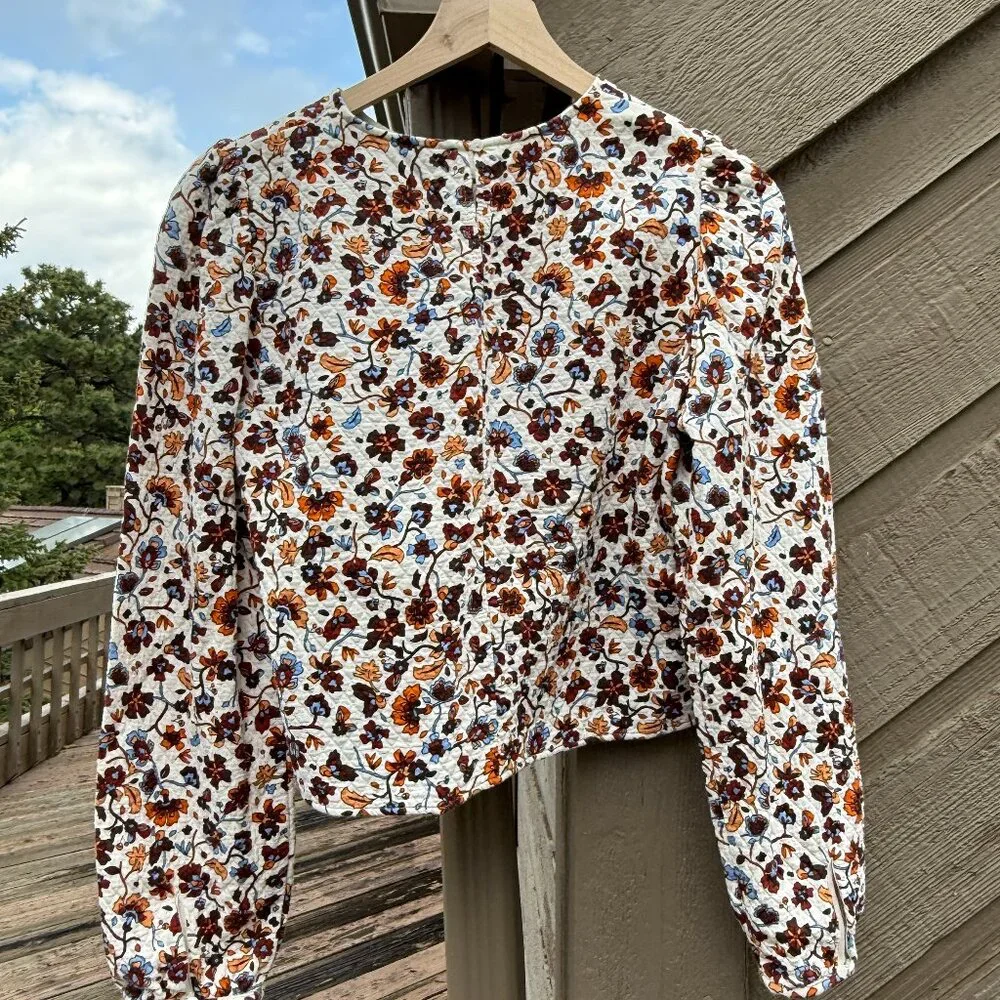EUC Zara Ecru Floral Print Long, Puff Sleeve Quilted Crop Top